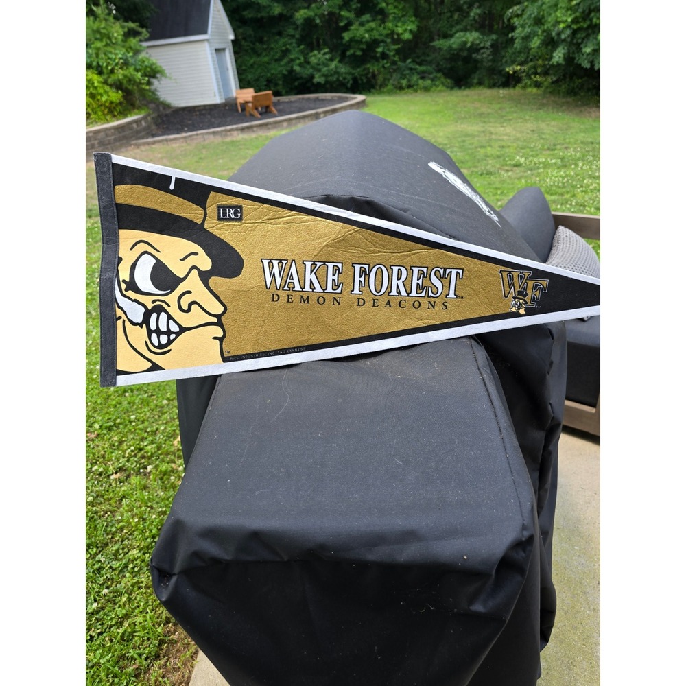Wake Forest Demon Deacons Pennant Felt Banner Rico Industries‎ Gold Black LRG